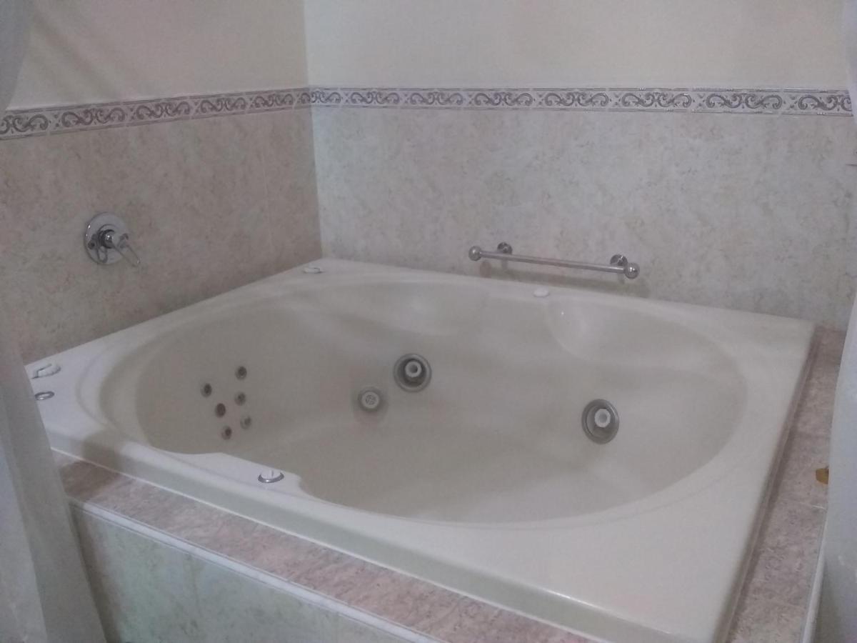 Hotel Casona Misiones เกเรตาโร ภายนอก รูปภาพ