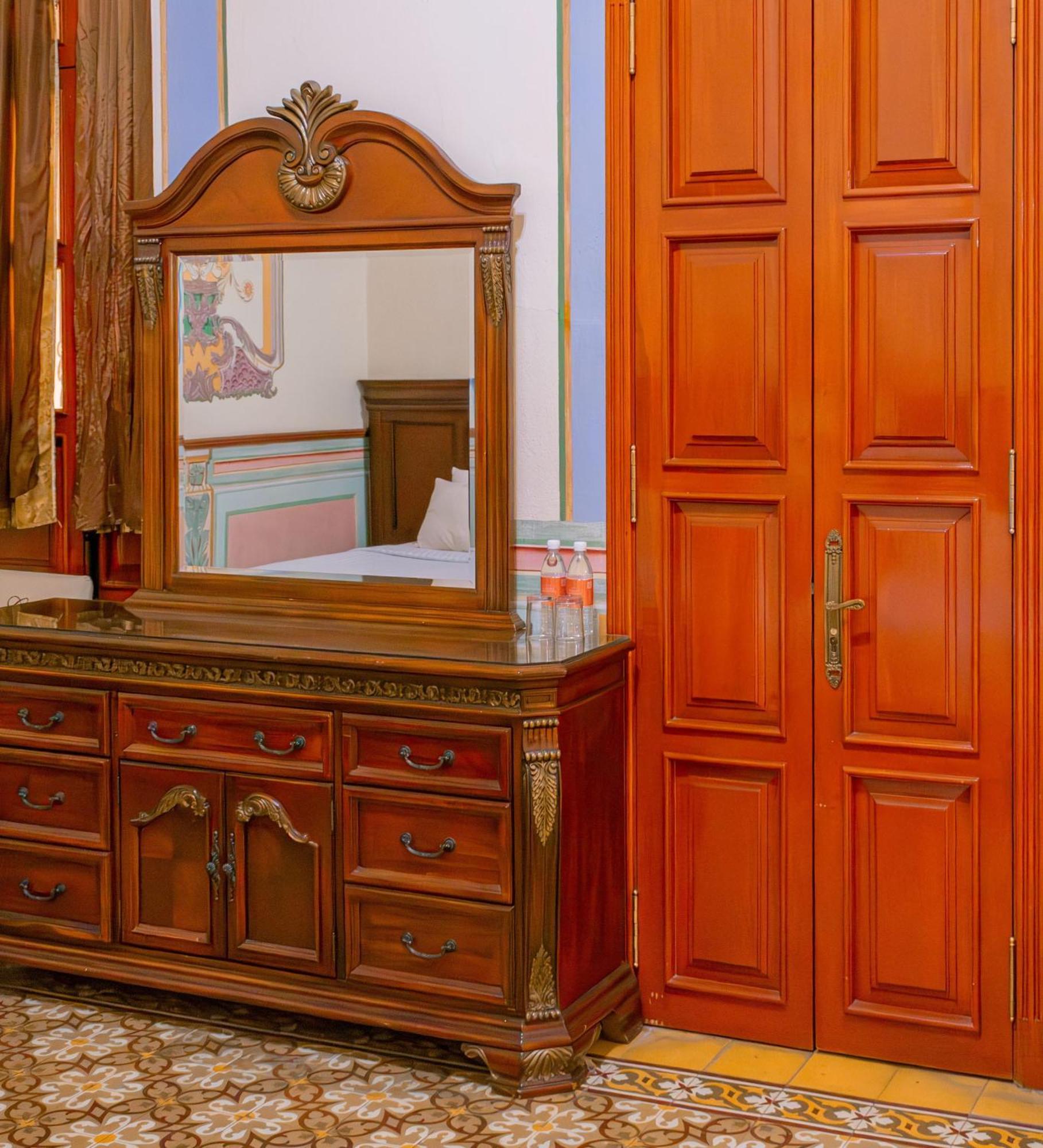 Hotel Casona Misiones เกเรตาโร ภายนอก รูปภาพ